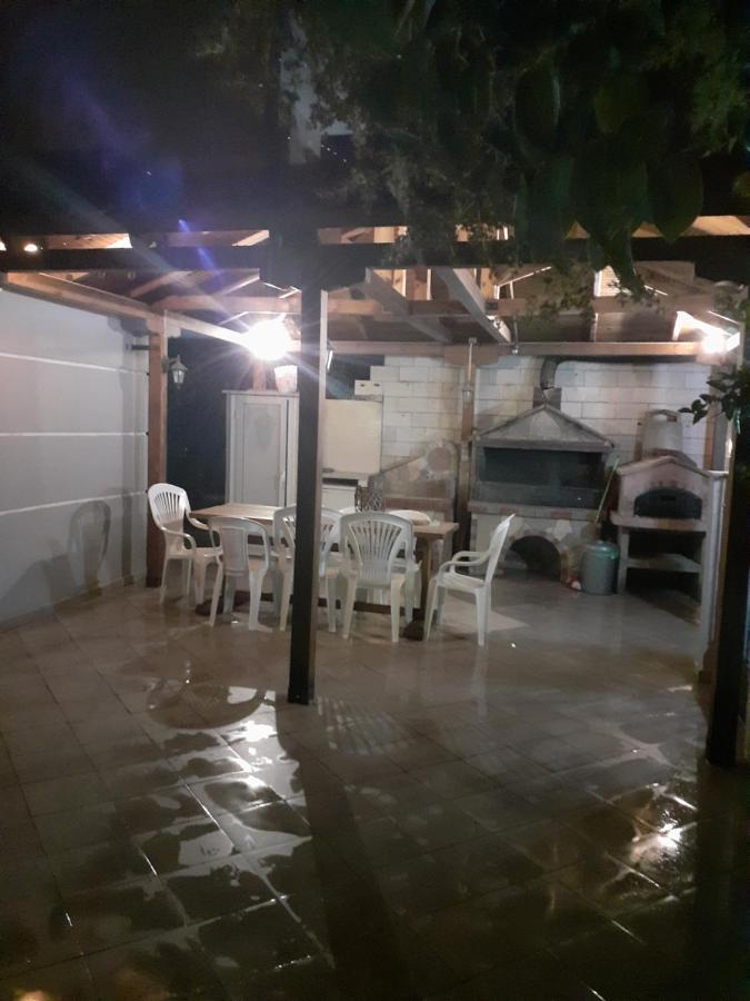 Vila Alegria Nea Iraklitsa Buitenkant foto